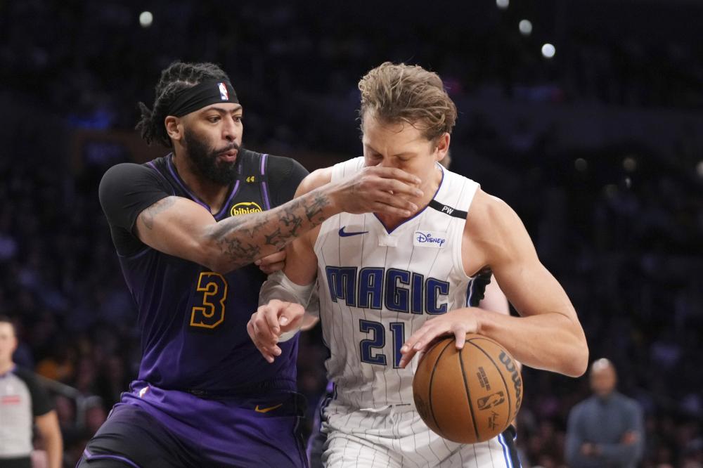 反映出勒沃 反映出勒沃